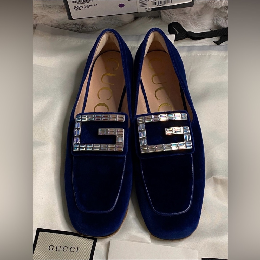 Authentic GUCCI Blue Velvet Madelyn Square Crystal